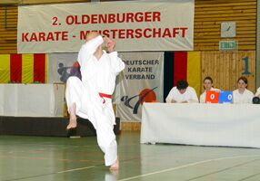 Tobias Heine bei der Kata Bassai Dai