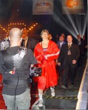 Einmarsch des Box-Teams in die Halle